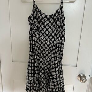 Old Navy Black and White Patterned Dress